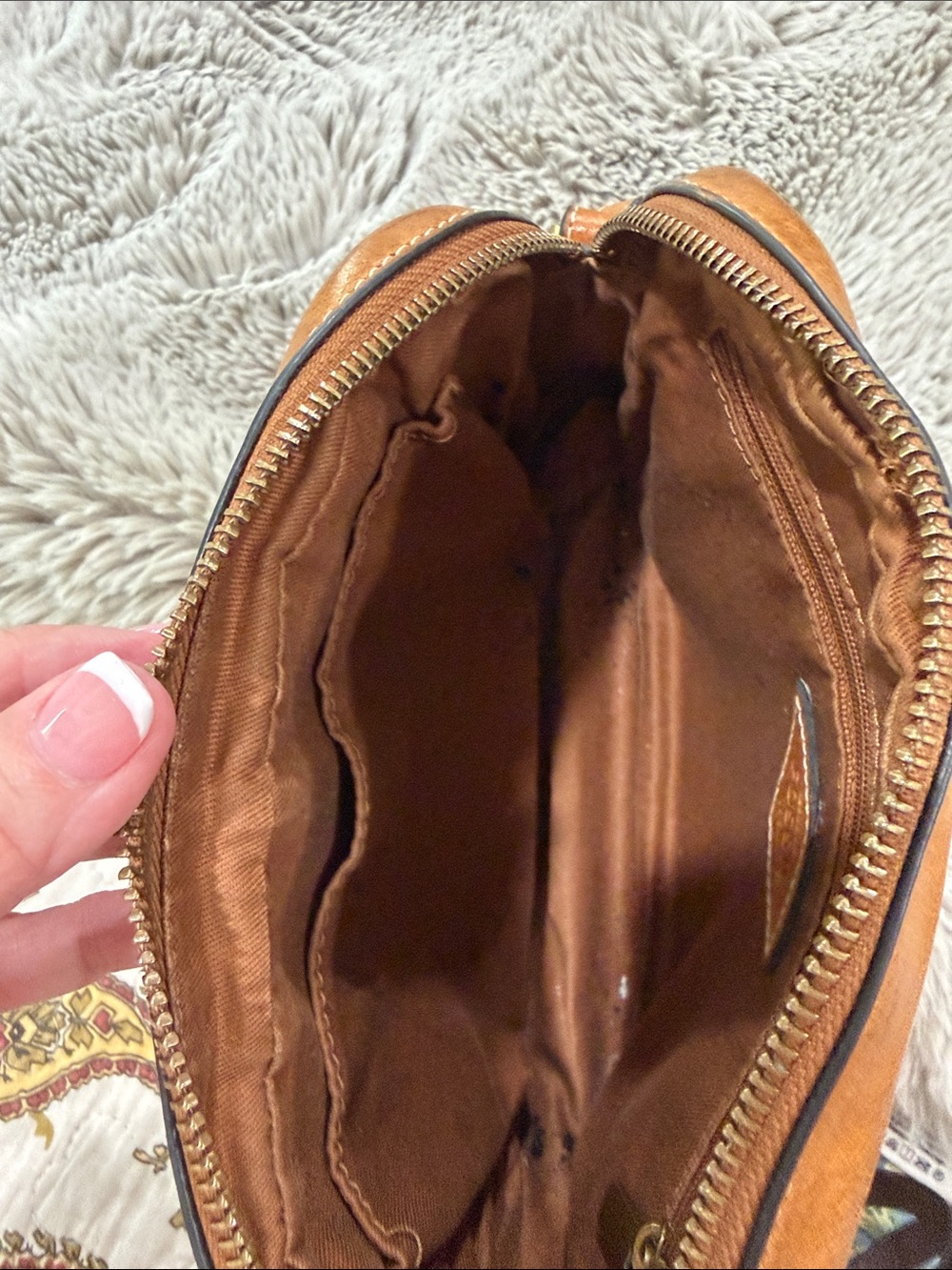Fossil Tan Leather Organizer Crossbody - Picture 5 of 5